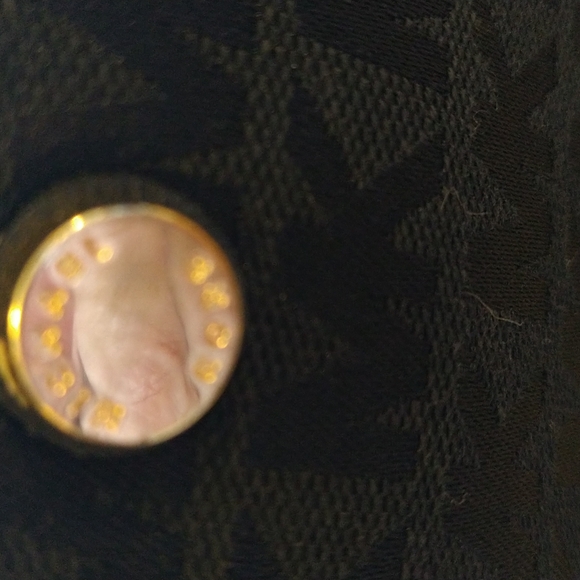 Two piece Michael kors tote with matching wristlet. - Picture 7 of 16